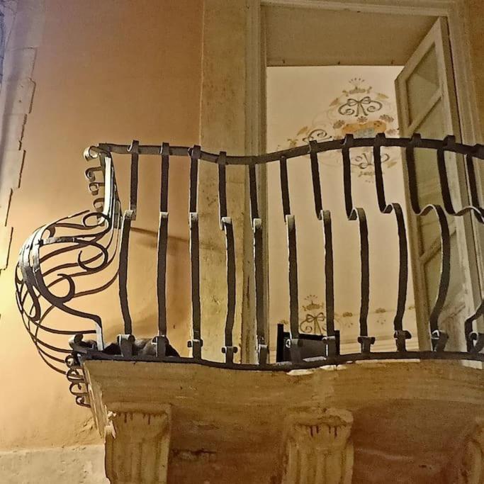 Casarizzi 24 Vacanze Ortigia Сиракуза Екстериор снимка